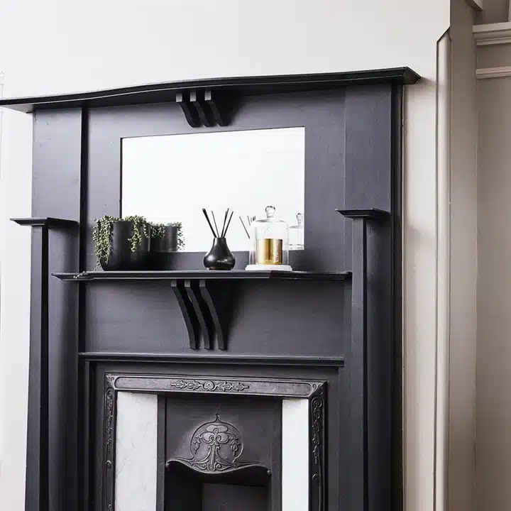 mr_voss_diffuser_candle_cloche_lifestyle_01_1000_fe20bdb2-3f18-47e8-87da-6af8e84bb70e_720x