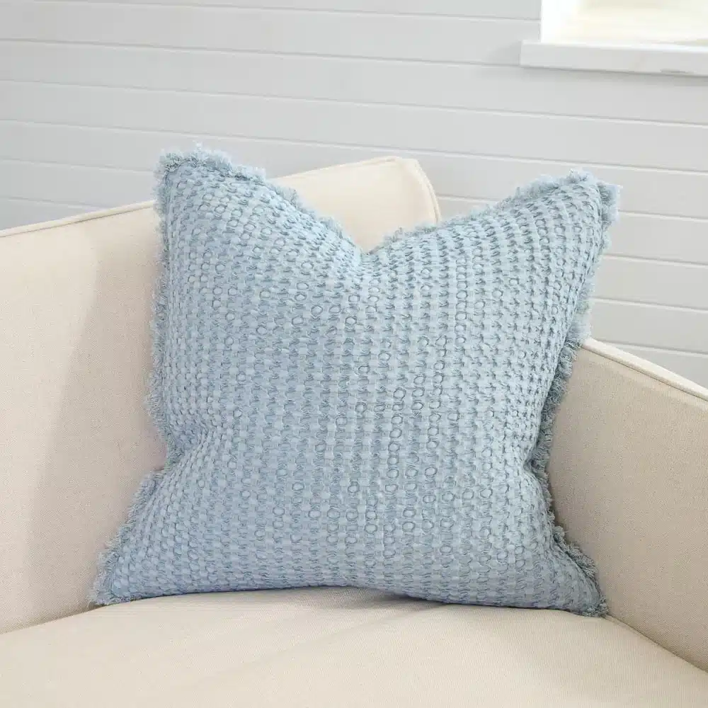 Eadie_Lifestyle_Element_Cushion_Blue_ECS_23_01_0535