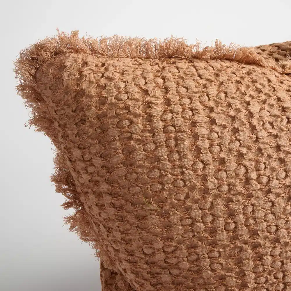 Eadie_Lifestyle_Element_Cushion_Orange_ECS_23_01_0184