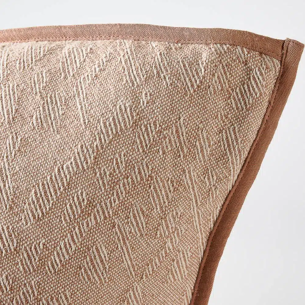 Eadie_Lifestyle_W24_SE26_Helga_Cushion_Clay_088_web