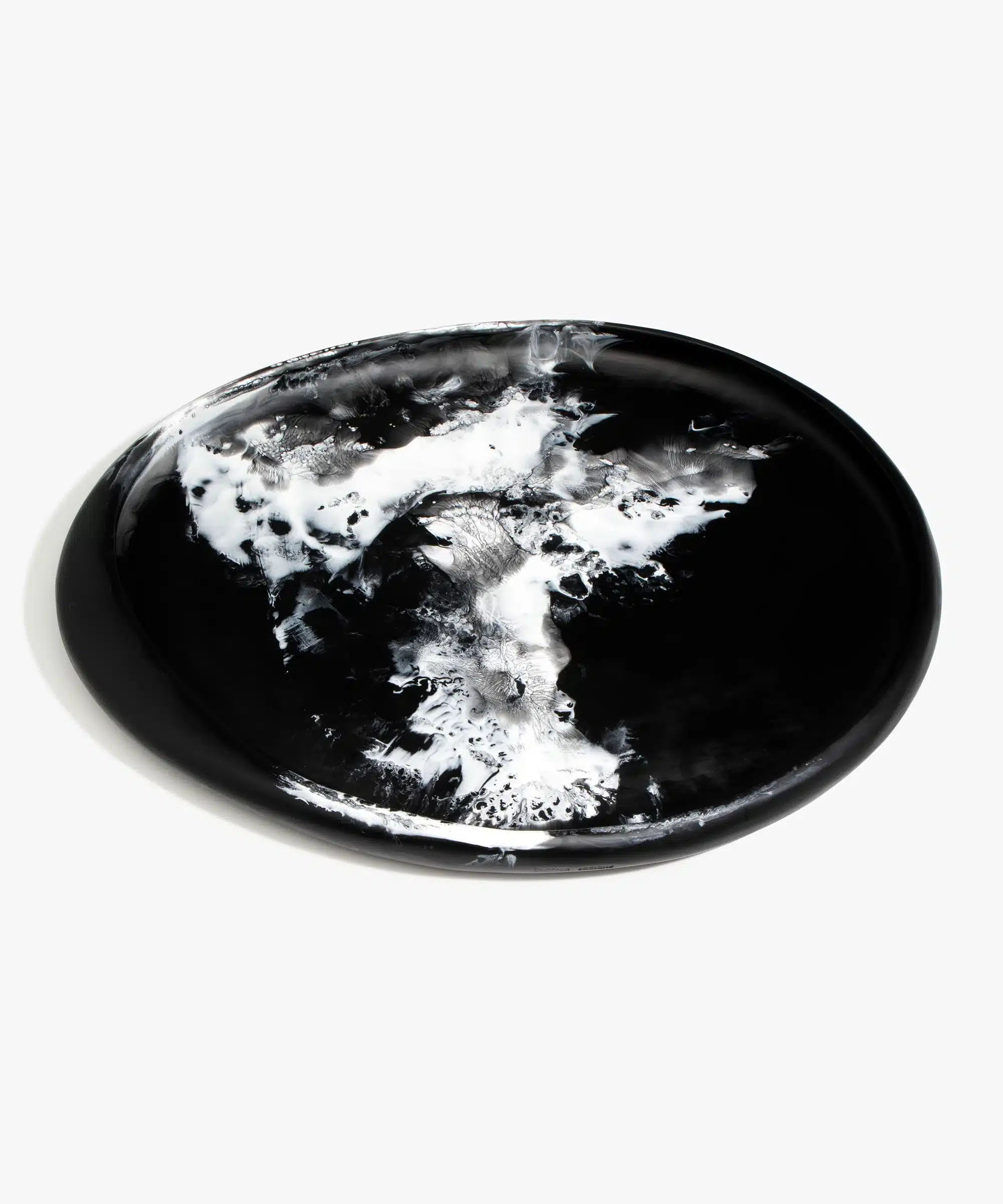 dinosaur_designs_MISTRYRCK_rock_tray_black_marble_002
