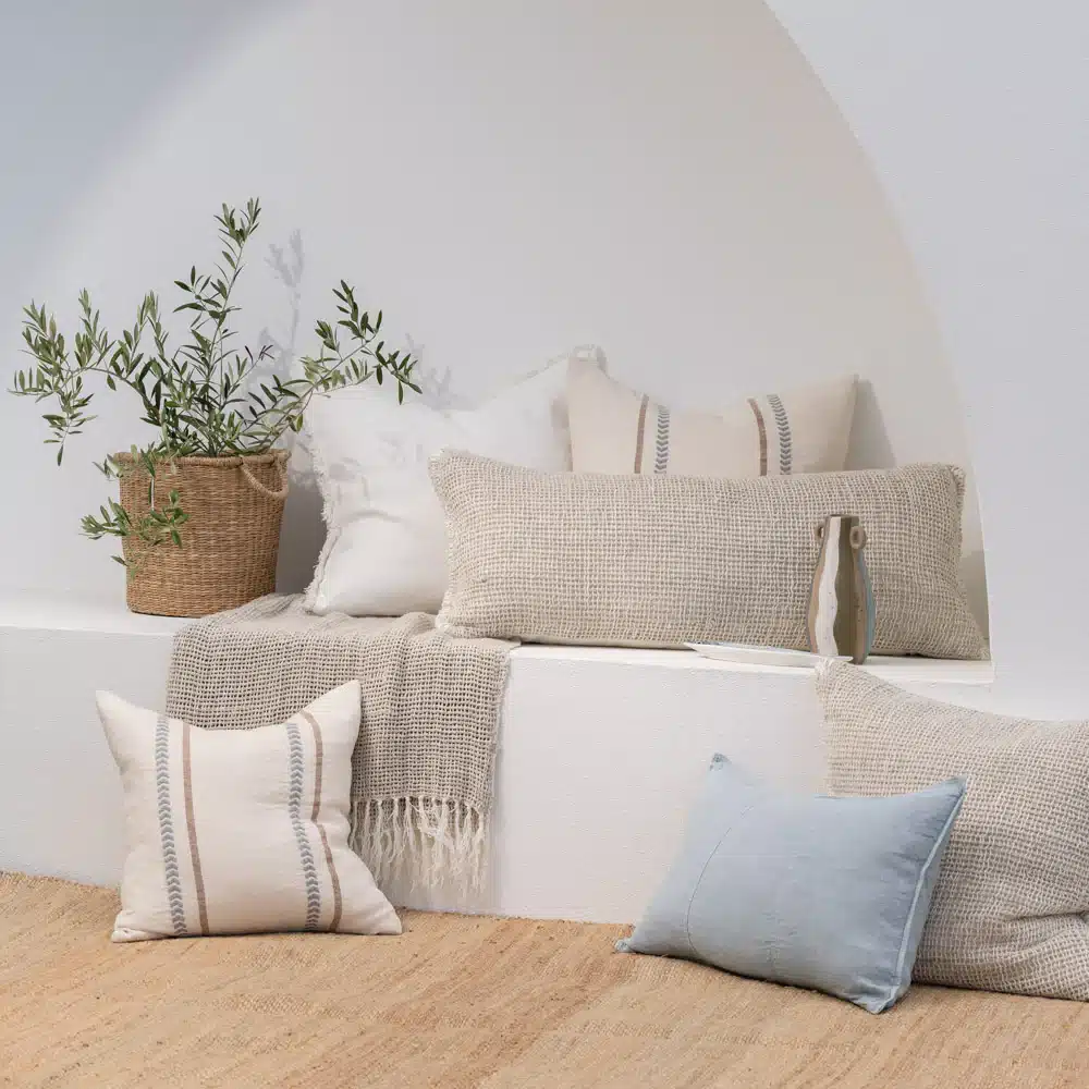 R1-19431Eadie_Lifestyle_S25_Solenne_Duna_Cushion