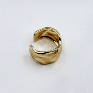 The Rippled Shield Ring